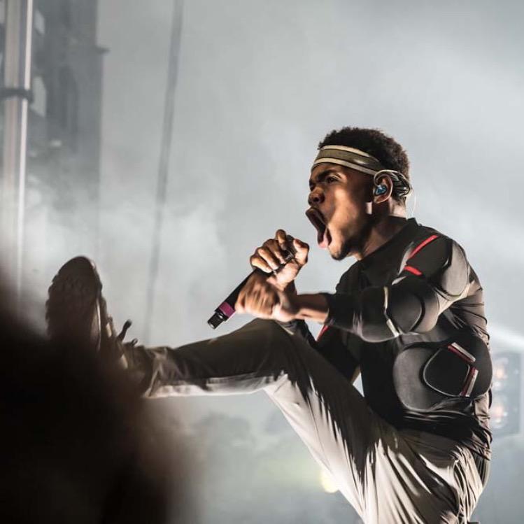 SoxSquad's tweet photo. @chancetherapper crushing the show at @pitchforkfest #ChancePitchfork #TBT http://t.co/JxFdu2Ku8i