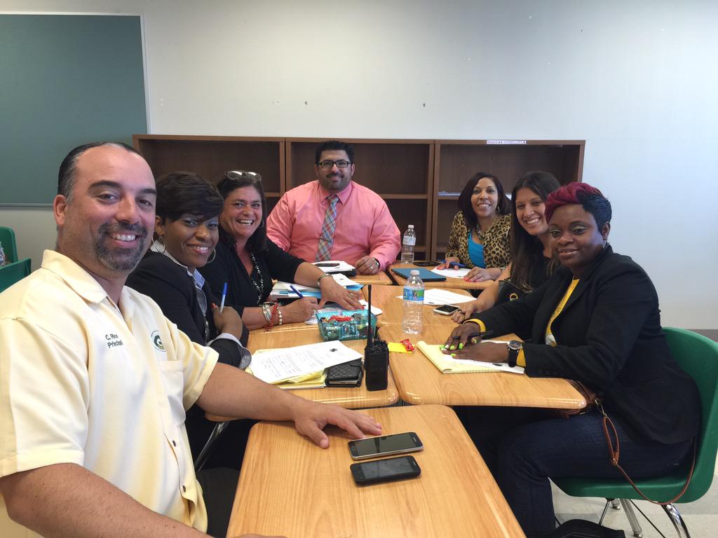 SynergyMDCPS's tweet photo. #TeamJackson in Team Time #Synergy2015 @MiamiSup @IzquierdoMarie @David_K_Moore @MDCPS http://t.co/YKLispWmtj