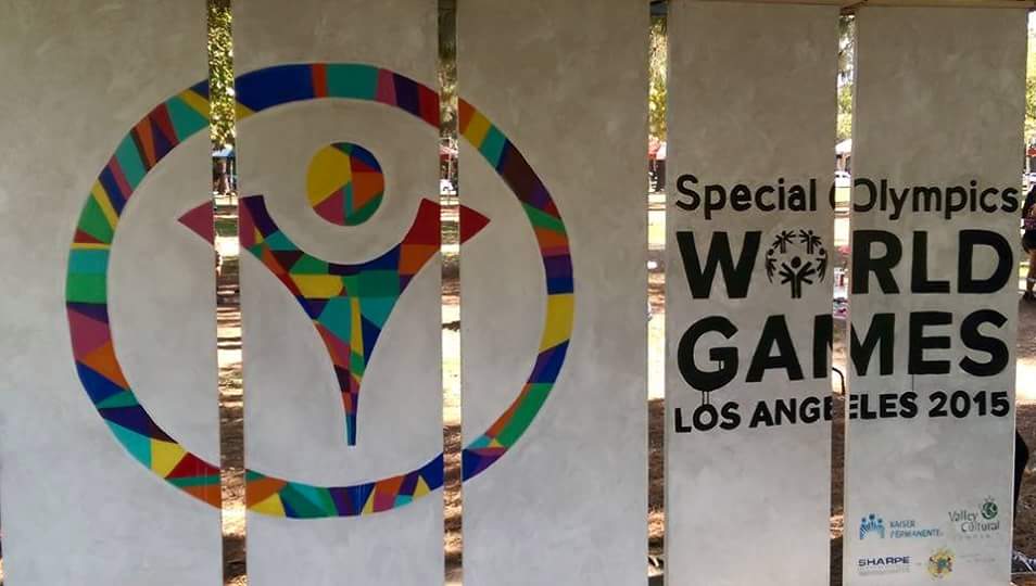 Genelandpix's tweet photo. Special Olympics World Games visit their host cities..#ValleyCulturalCenter #SpecialOlympicsWorldGamesLA http://t.co/hKNTQtRDTb