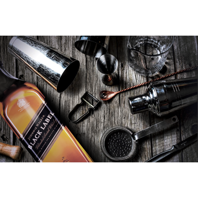 JohnnieWalkerJM's tweet photo. However you mix your drink and whatever tools you use, always do so with the finest liquid. https://t.co/8r9GktXBr8 http://t.co/6BcxrHfivv