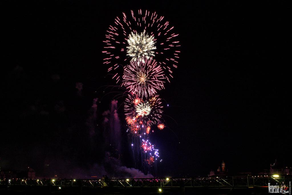 domenico_vecsig's tweet photo. #Venezia - #Rendentore 20 15 http://t.co/tRRErWQjKs