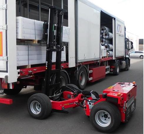 Forkliftaction's tweet photo. UK: Haulage firm adds Crayler BM http://t.co/NK0wTChV8S #Palfinger #RemoteControlVehicle http://t.co/MO4j8dSTaV