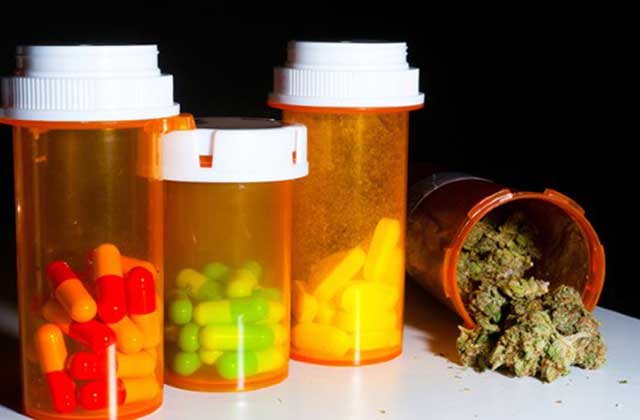 HIGH_TIMES_Mag's tweet photo. Thoughts? 

Did Big Pharma Influence Colorado’s Decision to Reject Medical Marijuana for PTSD?
http://t.co/TG4SzEAZFj http://t.co/UoueJ8zhCH