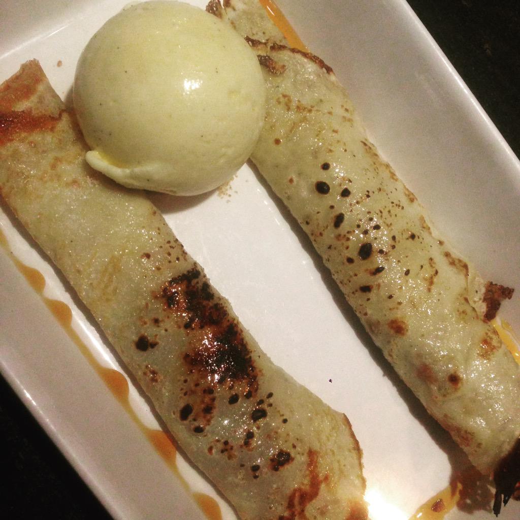 phil_o_smith's tweet photo. @CAUrestaurants - Dulce de Leche Pancakes #dessert #pancakes 

#superb @try_this_for #ttf http://t.co/HGm1BInZZG