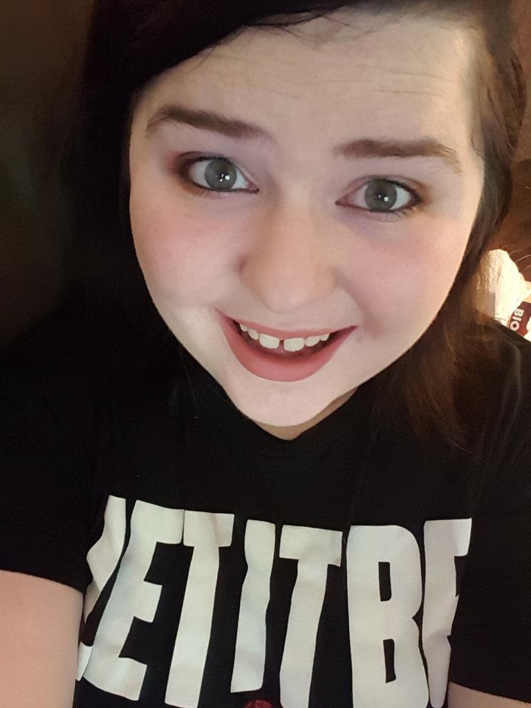 ageetasquared's tweet photo. My face of disbelief when twitter notifies me that @MannyMua733 liked my last tweet!!! #loveyoutodeath http://t.co/ymalW1h8lq