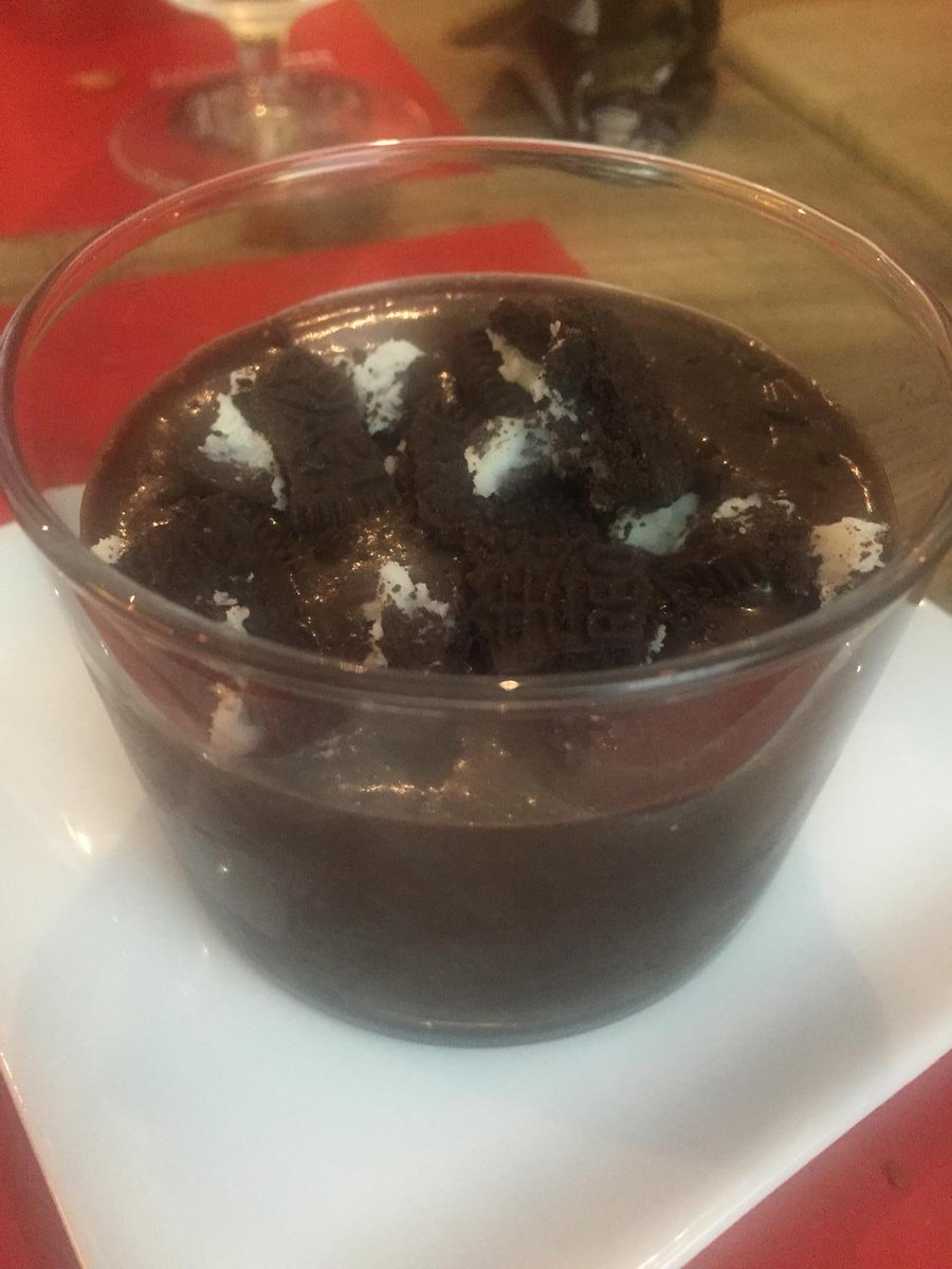 buendiaenmadrid's tweet photo. Acaba la cena con una delicia de oreo en @GoikoGrill #goikoppf http://t.co/6USp5KICyP