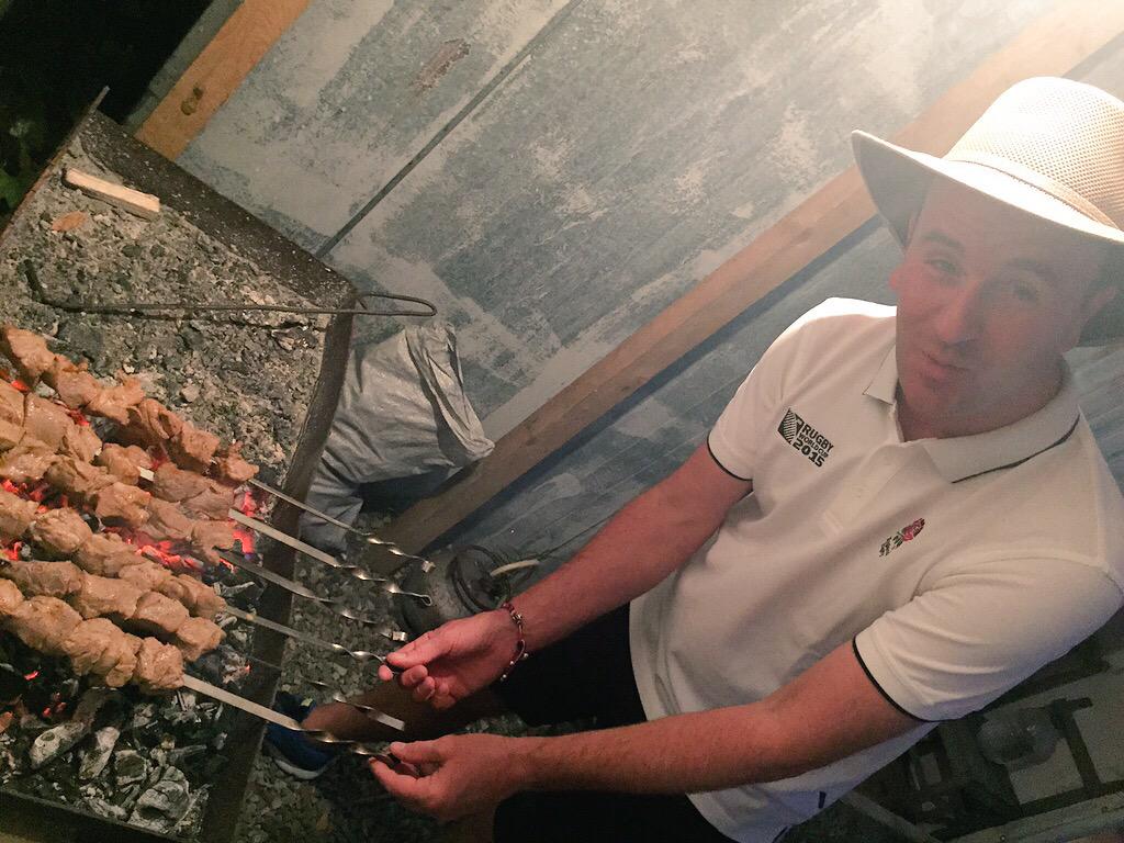 BulldogsRugbyUK's tweet photo. Learning to cook traditional Shashlik kebabs with the @GeoBeachRugby committee tonight! http://t.co/2YBJynOKXd