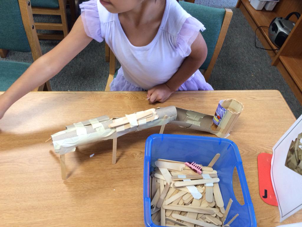GinnyBoughter's tweet photo. Juliette, future kindergartener, made an awesome hex bug maze! @SBISD @ConlonJo #radrobotics http://t.co/GSul2HgdMu