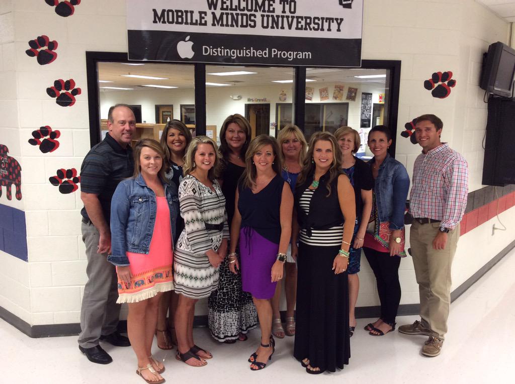 Thank you to this hard-working&amp;dedicated group for helping make #MMU2015 a success!All the presenters were fabulous!