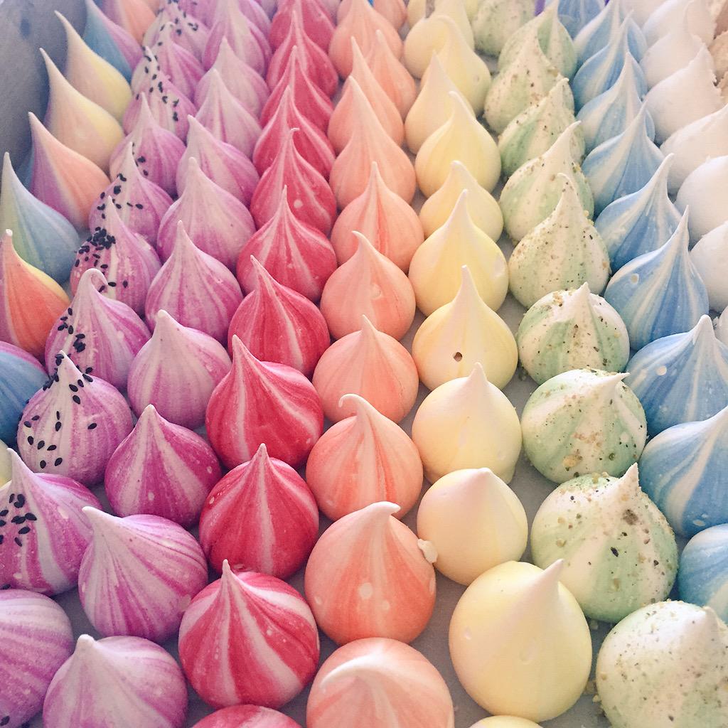 SheEatsMeat's tweet photo. When the @Meringue_Girls give you an excuse to eat cake for dinner 👊🏻 @mirandayork_ http://t.co/nz3CvWRcik