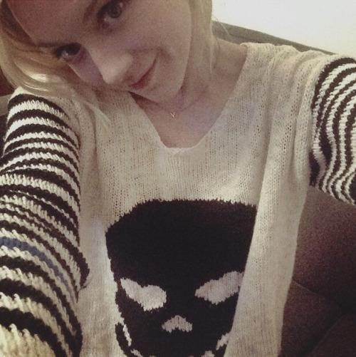 AspynBabe's tweet photo. She is so cute, hot and amazing @emmykinney http://t.co/Mw3Pho4ZWB