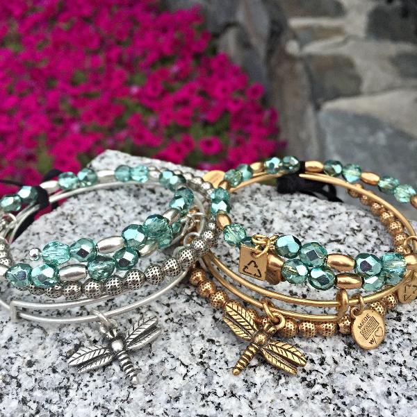 alexandani's tweet photo. Tune into @QVC on 7/25 to support #OCRFSuperSaturday NY &amp; purchase this exclusive @OCRF bangle set. #KeepinItTeal http://t.co/a35xxUsHm5