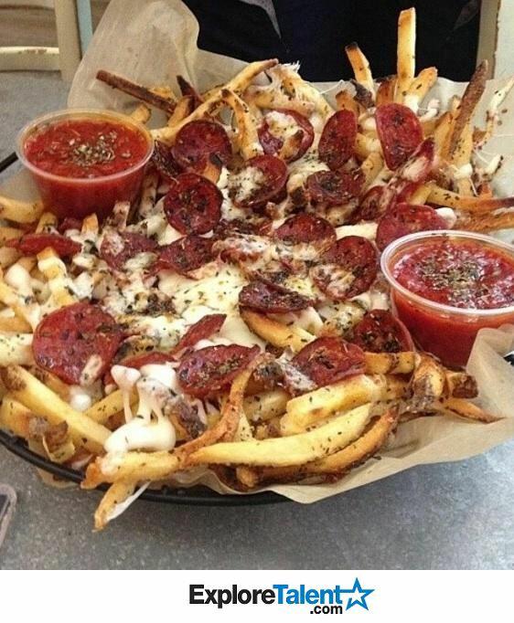 CoachdoubleR's tweet image. Back on my Twitter game! Looks hella good!