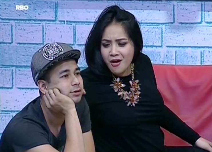 yukylova_04's tweet photo. Topang dagunya cakep dehh imyut2 http://t.co/gO8pS9nyBY