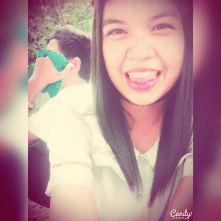 ShinBalaoing's tweet photo. Si Crush ko oh :D nahihiya kunwari 😁 http://t.co/LhOuDnydVD