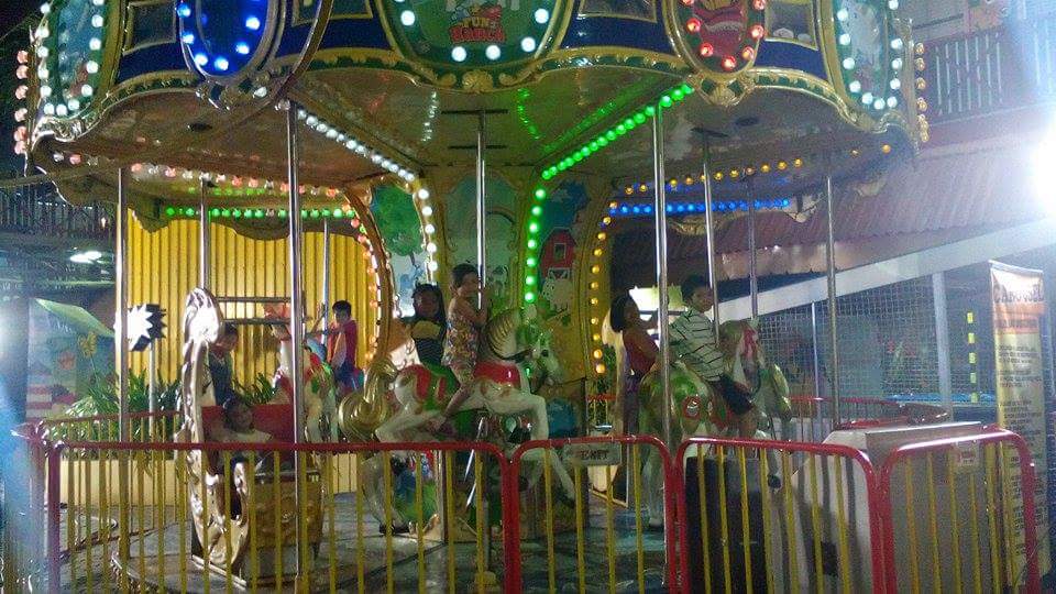 ukgdos's tweet photo. Fun Friday sa isang indoor pasyalan kasama ang Goin Bulilit kids na sina Mutya at @cla_delgado! http://t.co/WID8wPp4Pt