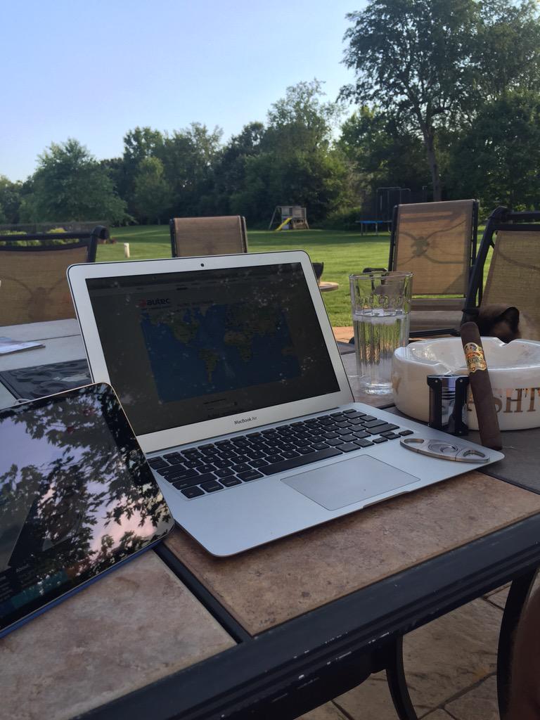 rjgcoach's tweet image. Who is still hustling? @MattManero @MichealBurt @GrantCardone @JarrodGlandt #10x @earleverson