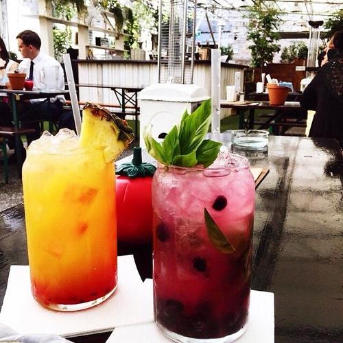 RolPatronus's tweet photo. —Las bebidas de las damas bc son fabulosas— #PlayaPR http://t.co/eM9Kv6dGJI