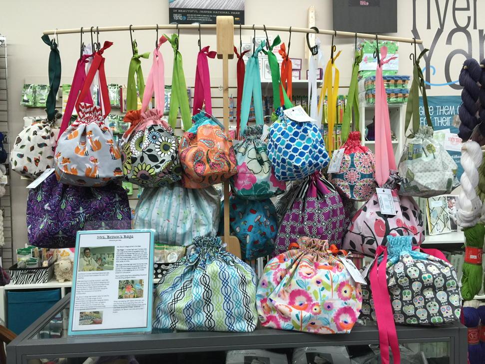 TracieLM's tweet photo. New @RiverCityYarns a collection of Mrs. Brown's Bags. Gorgeous colors in 2 great sizes...they're going fast!
😍 http://t.co/h499qRNW6t