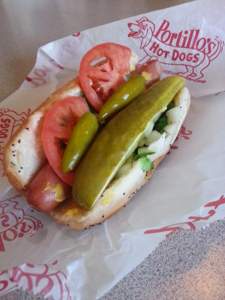 sagan80's tweet photo. @portilloshotdog  #nationalhotdogday #baxterdog - Hi-Yaaaaaaaaa!!! http://t.co/75jiz2Y5ez