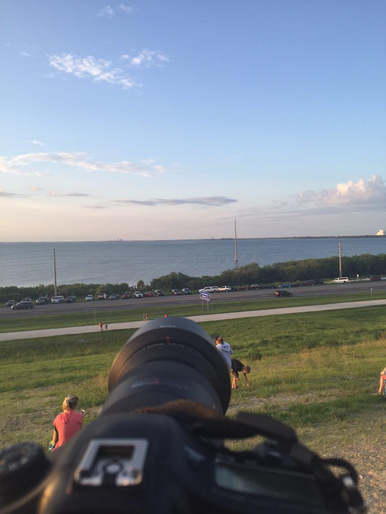MattRemmel's tweet photo. T-minus 10 minutes and counting #NASA #Delta4 #Rocket http://t.co/nMAuNpjYwm