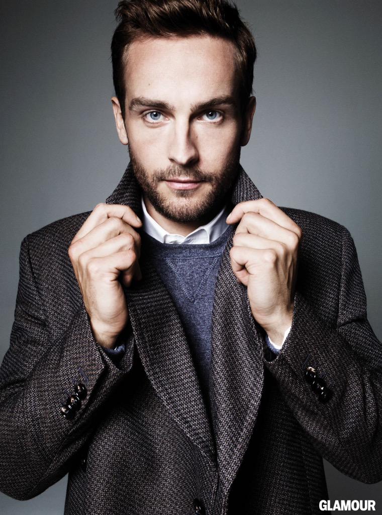 Happy 33rd birthday to the star of  Tom Mison 