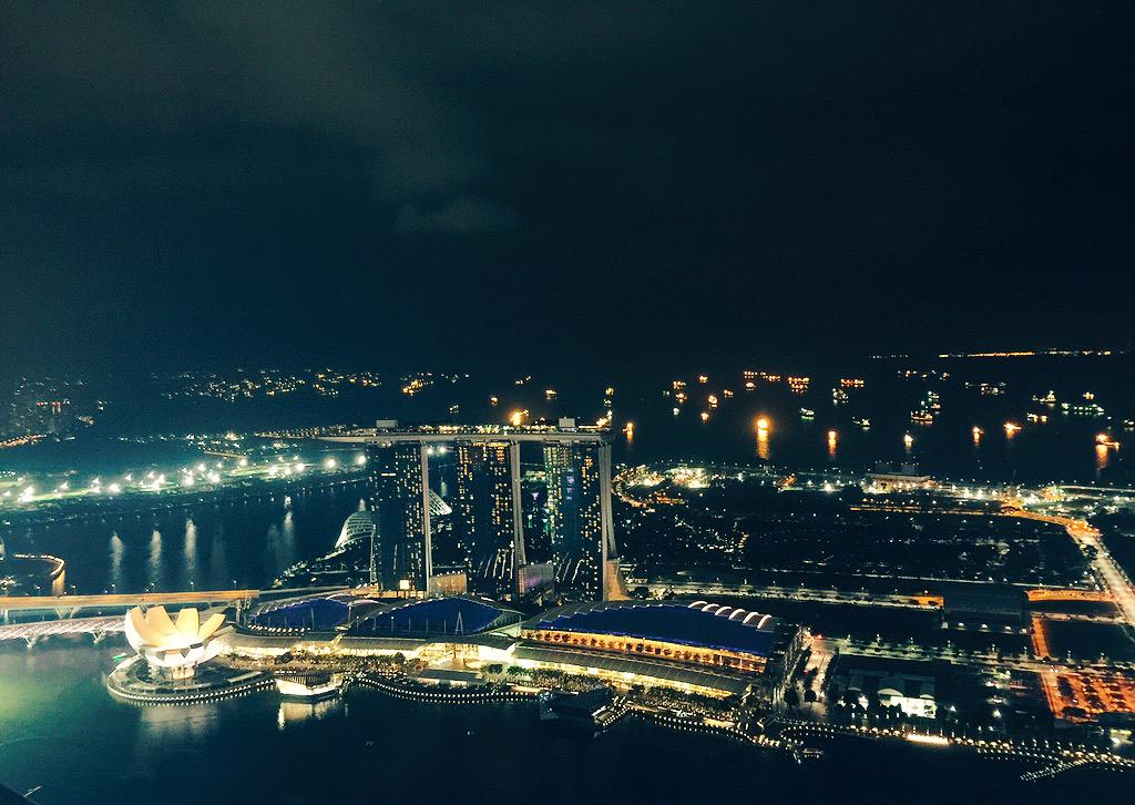 linscorpz's tweet image. always a very happy thing welcomg overseas frens to SG. hope every1 enjoyed as much as we do havg u here #MITREAP