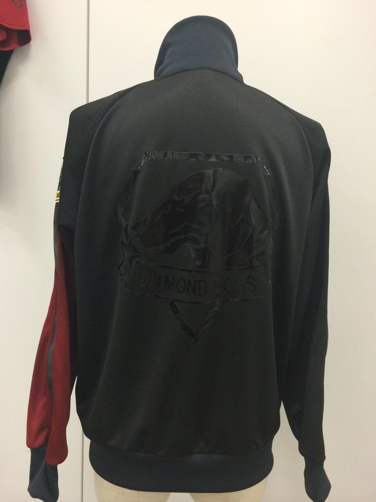 本日初公開！MGSV×PUMAコラボモデル ジャージ 9/2発売予定 各18,000円