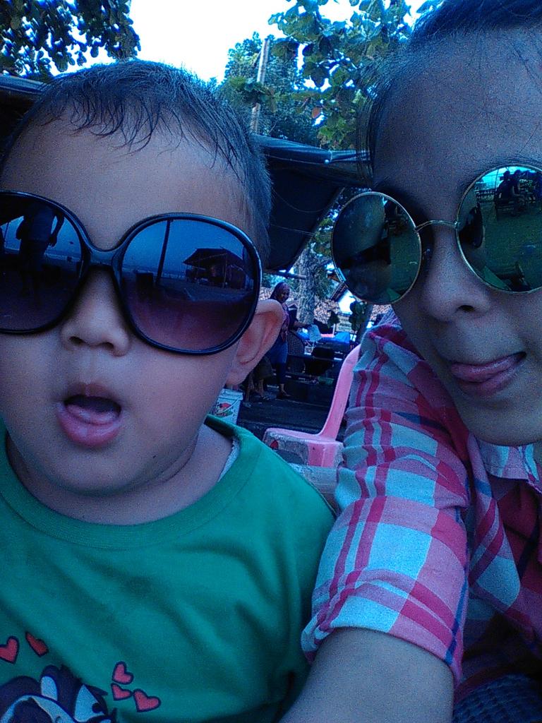 Deetha20's tweet photo. Sisa2 liburan.. http://t.co/VHcRs3RAhX