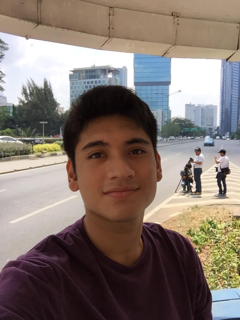 Giorgino_Abr's tweet photo. selamat siang dari Sudirman,Jakarta ✌🏻️ http://t.co/4jqiDaUyki