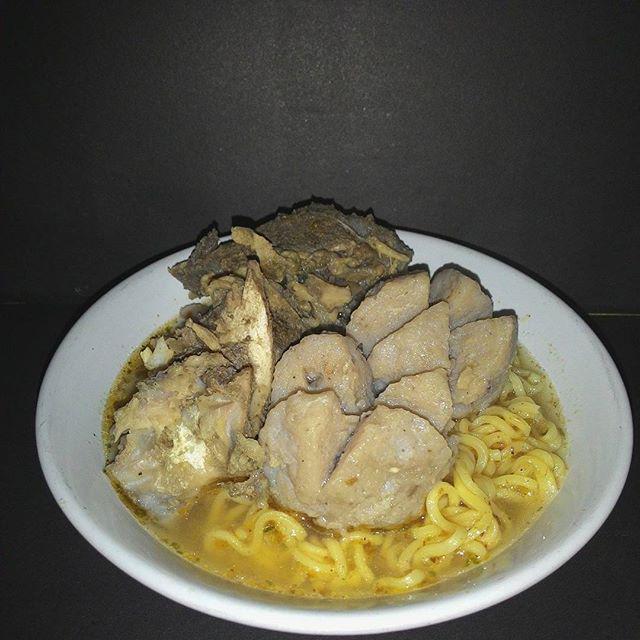 Photo by instagram: <a href="/thebasokampung/">THE BASO KAMPUNG</a> #BandungBanget