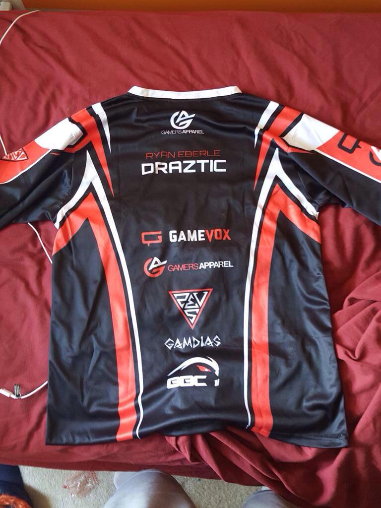 VillainsHQ's tweet photo. Our new jerseys from @GamersApparel pretty sick if you ask me! #StayEvil http://t.co/7RrfZB8K3P