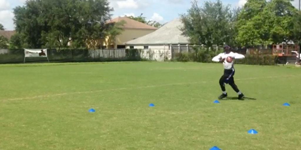 NFL's tweet image. Still waiting for a team to call.
But in the meantime...

@MikeVick is staying FRESH.
WATCH: bit.ly/1SFi1w4