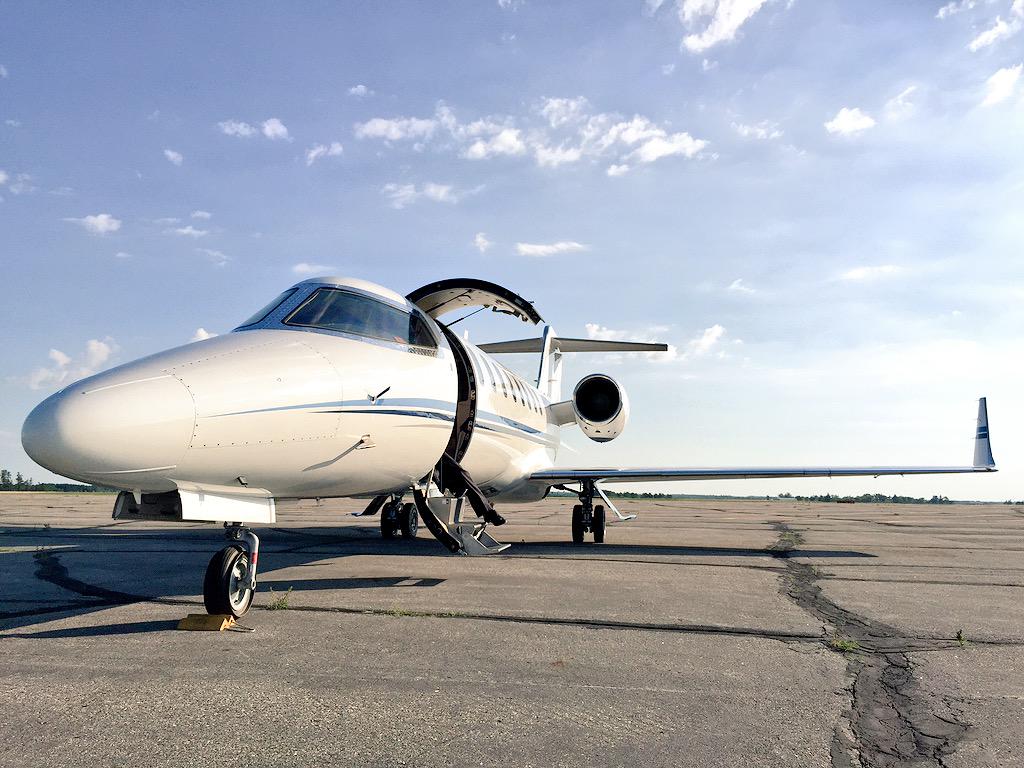 mrdanielson85's tweet image. Boarding clients plane tonight for 6 day filming trek! @TheEideCom #NorthSeaFilms #Lear45 @CharlesEide