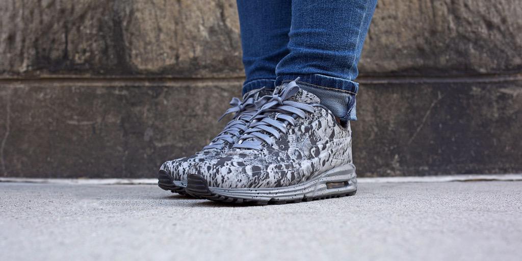 nike air max lunar 90 moon landing
