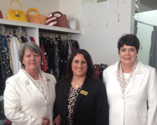 WhiteLadyAU's tweet photo. Clothes4U has opened a boutique in Rosebud to help disadvantaged women take back their life: http://t.co/83TrpztpRC http://t.co/uejZXsija4