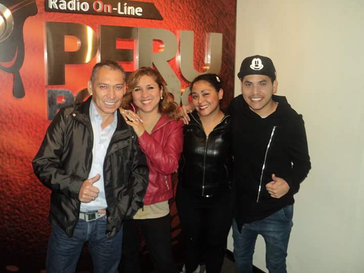 MichaelAbantoFB's tweet photo. http://t.co/1U4sRicdfd no se lo pierdan.. Noche Criolla. :) #Duodeoro #MaricruzBisso @PeruPopRock @CirculoNocturno http://t.co/jSZ2thQE03