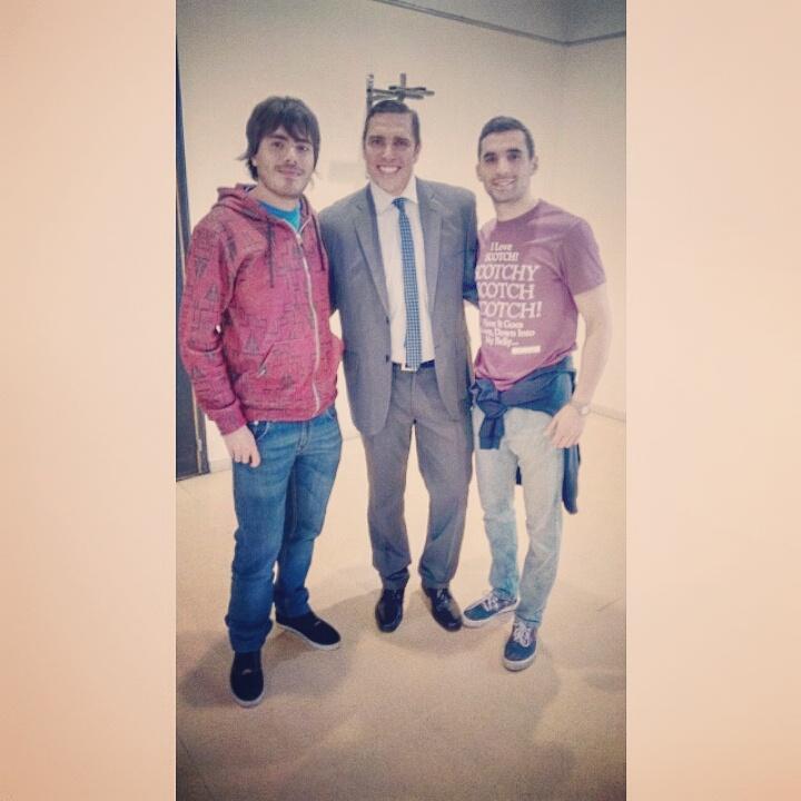 LauchaEspina's tweet photo. Día de filmación para Sin Ensayo, con el crack de @mmatiasale . @fedepincha88 http://t.co/kwbVklKa6S