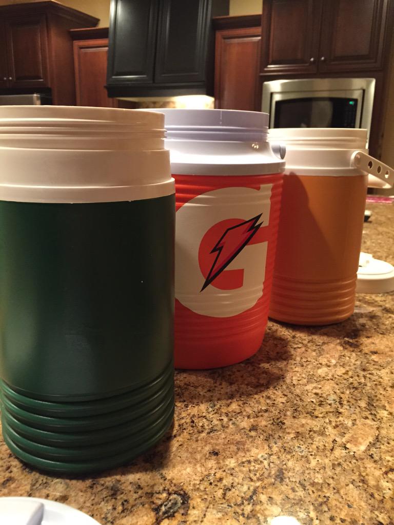 RBHS_Baritones's tweet photo. For when you really want to stay hydrated. #h2oohyeah #finnabemoist http://t.co/LBbqUQQGIR