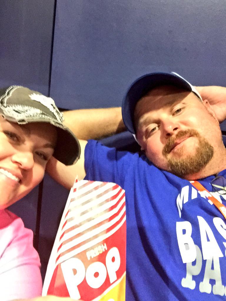 tc96sl's tweet photo. @UTTylerNPO Moms and Dads have fun too! #newpatriot #swoopswoop #group8 #welovetoembarrassourdaughter http://t.co/RKz2c1E7rw