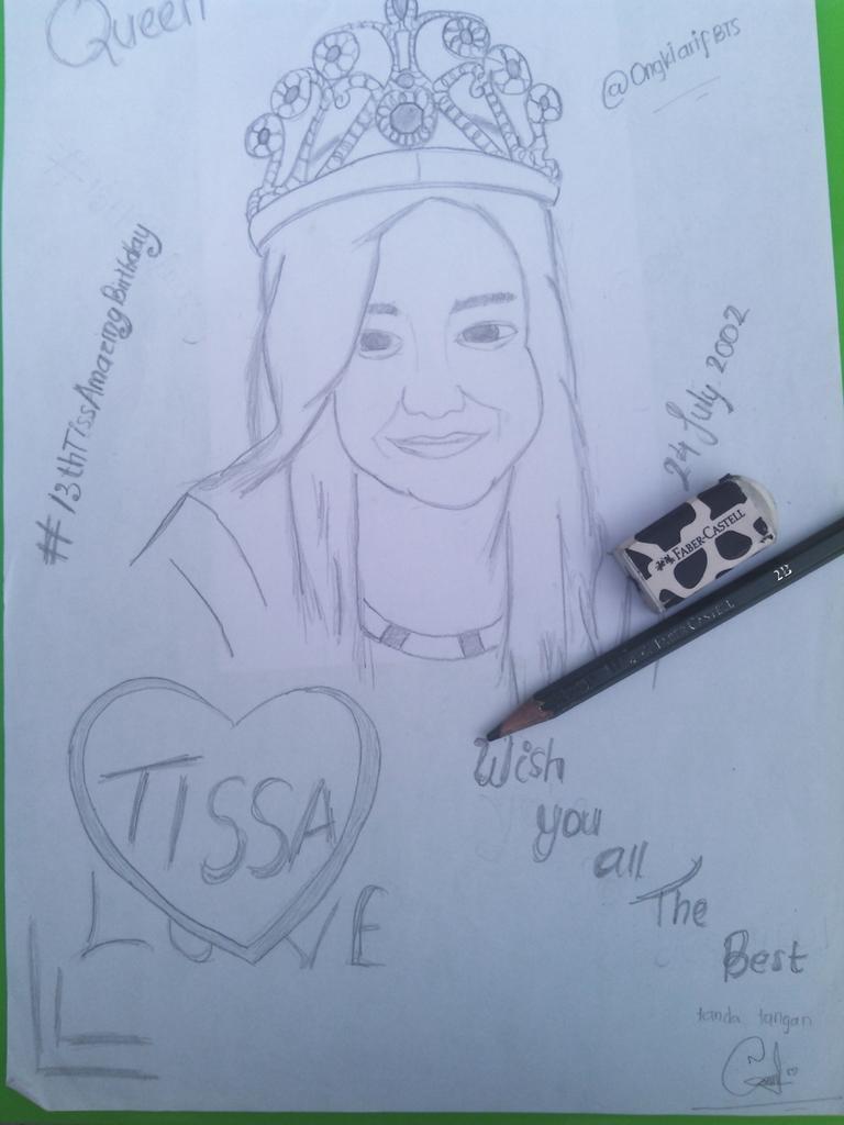 ongkiarifbts's tweet photo. Bismillah" semalem aku buat lukisan khusus buat @Real_TissaBiani ♥HaPpY Birthday♥lov..lov.. @TissaVLoversOFC http://t.co/S19SBn6fX1