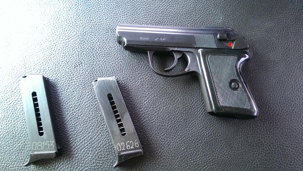 deanjones4's tweet photo. I've got a little gun addiction 😏 http://t.co/CDQAnNTZZt