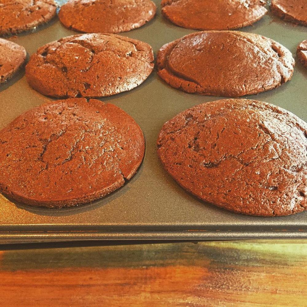 Is your tooth feeling #sweet? Chocolate cup cakes will satisfy your craving! #baking #joy #food #dessert #blog