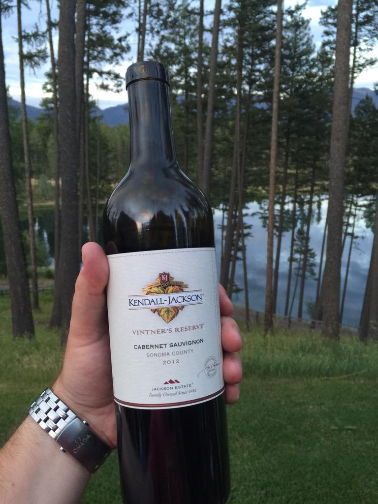 MrRMarsh's tweet photo. On vacation with the family in @visitmontana on the patio enjoying a delicious bottle of @KJWines http://t.co/zTUbGLxXow