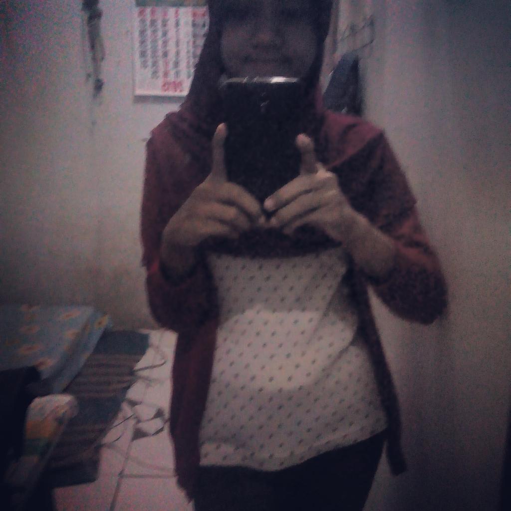 rusieka's tweet photo. Red again #tembem :D http://t.co/bPzJm88yzN