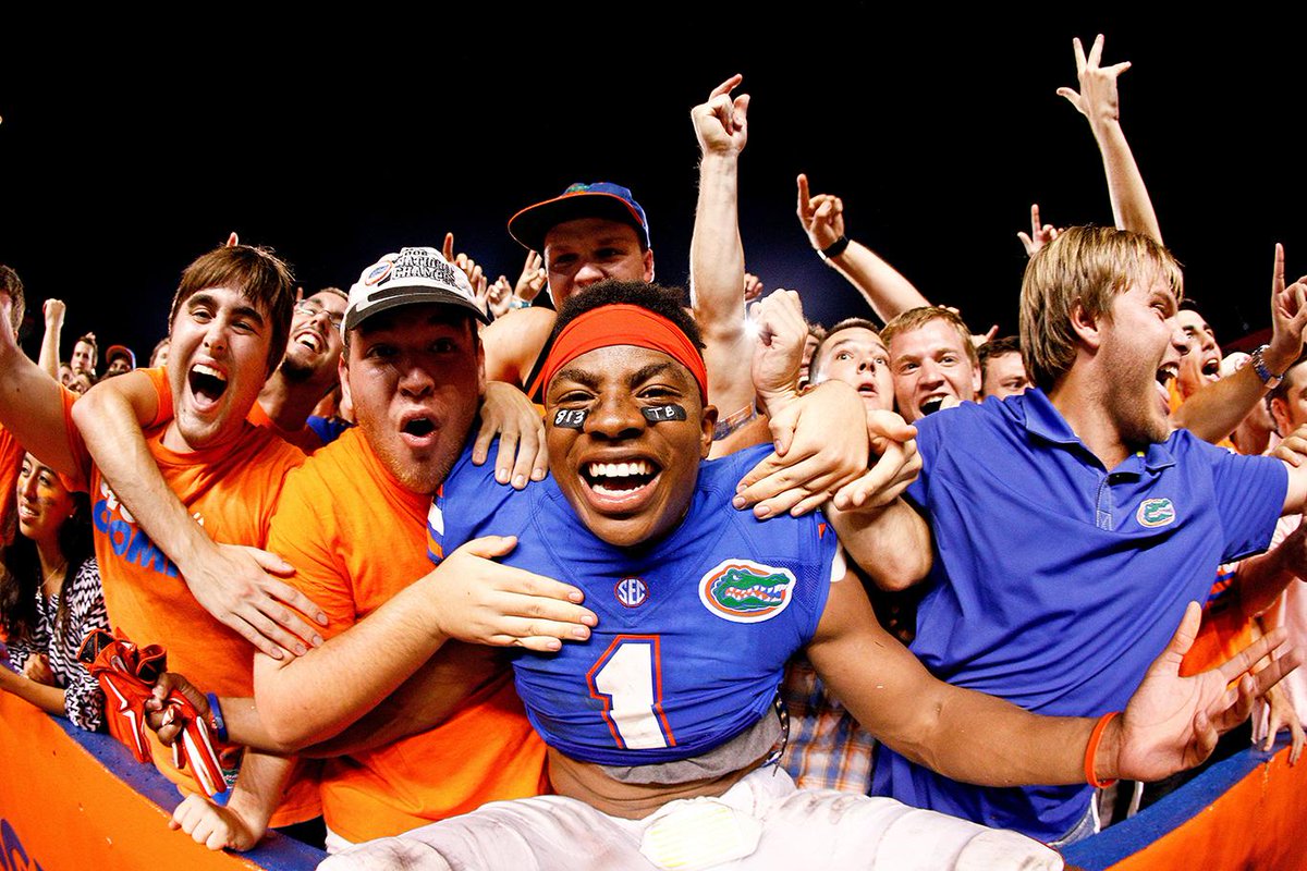 SECNetwork's tweet photo. #Gators win 36-30 in 3OT!
Florida extends their winning streak vs. Kentucky to 28 games. #SECTop20 http://t.co/aqzXGp9yJk