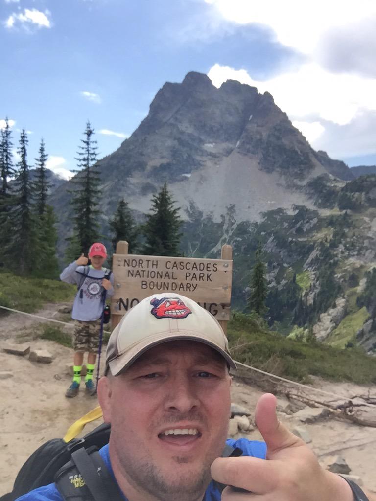 zzsmiller's tweet photo. .@N_CascadeHiking hit #MaplePass today and it was excellent http://t.co/zscE70JScR