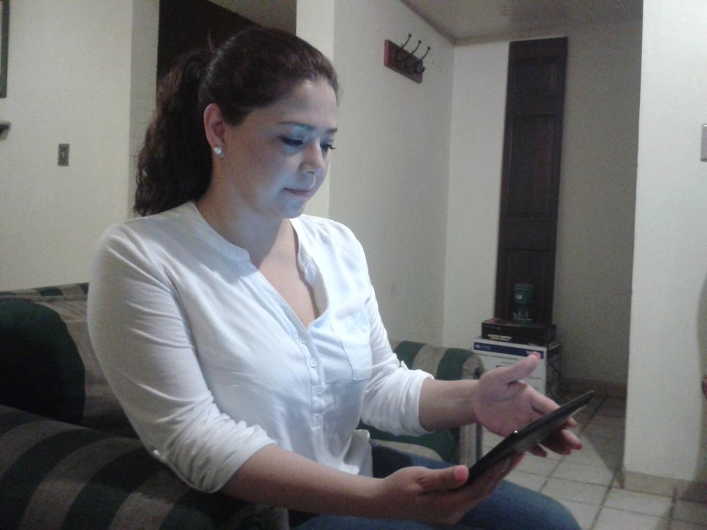 Vivi_Mirandaa's tweet photo. Carmelita Escoto panista de #Magdalena apoya el proyecto de @RicardoAnayaC. @guillermopadres @ @JavierDagnino http://t.co/9Qg58FxHm6