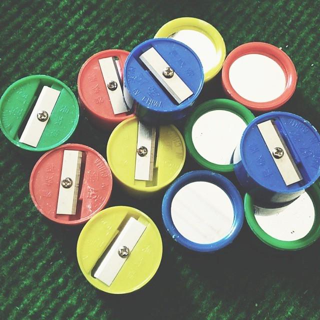 Jangan ditiup nanti jadi tumpul. #90an | <a href="/desymustikayani/">kiuw</a>