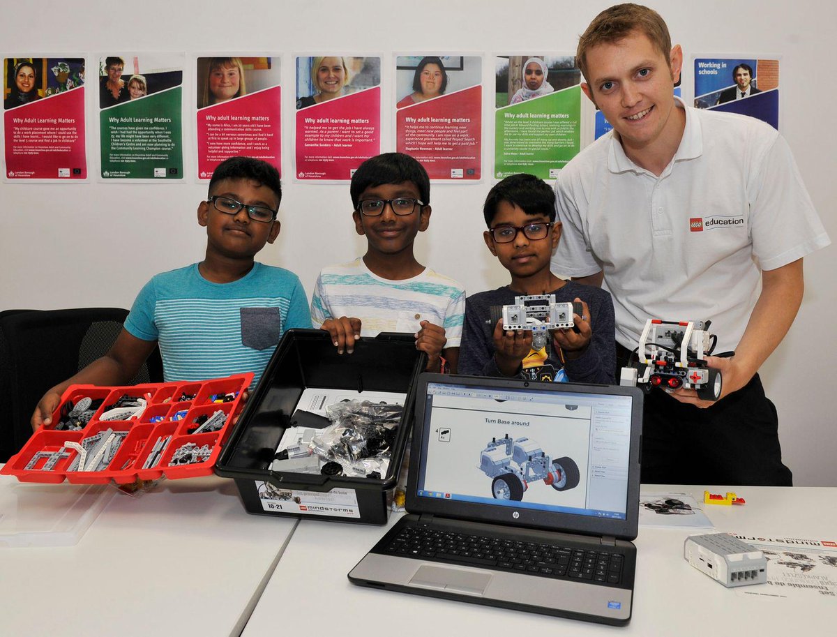 LBHLibraries's tweet photo. @LEGOeducationUK Huge thanks to you and all your teams who have helped launch #LegoLibraries. One of our fave photos! http://t.co/R8Xnqd9nXI